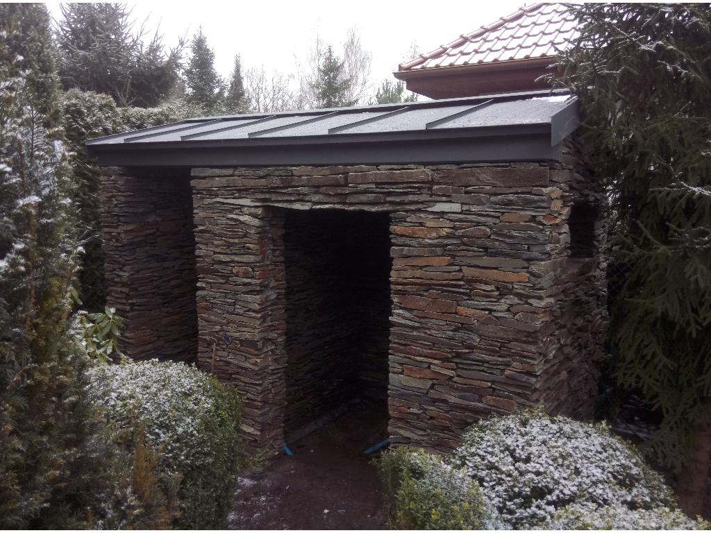 chatka gospodarcza z łupka szarogłazowego