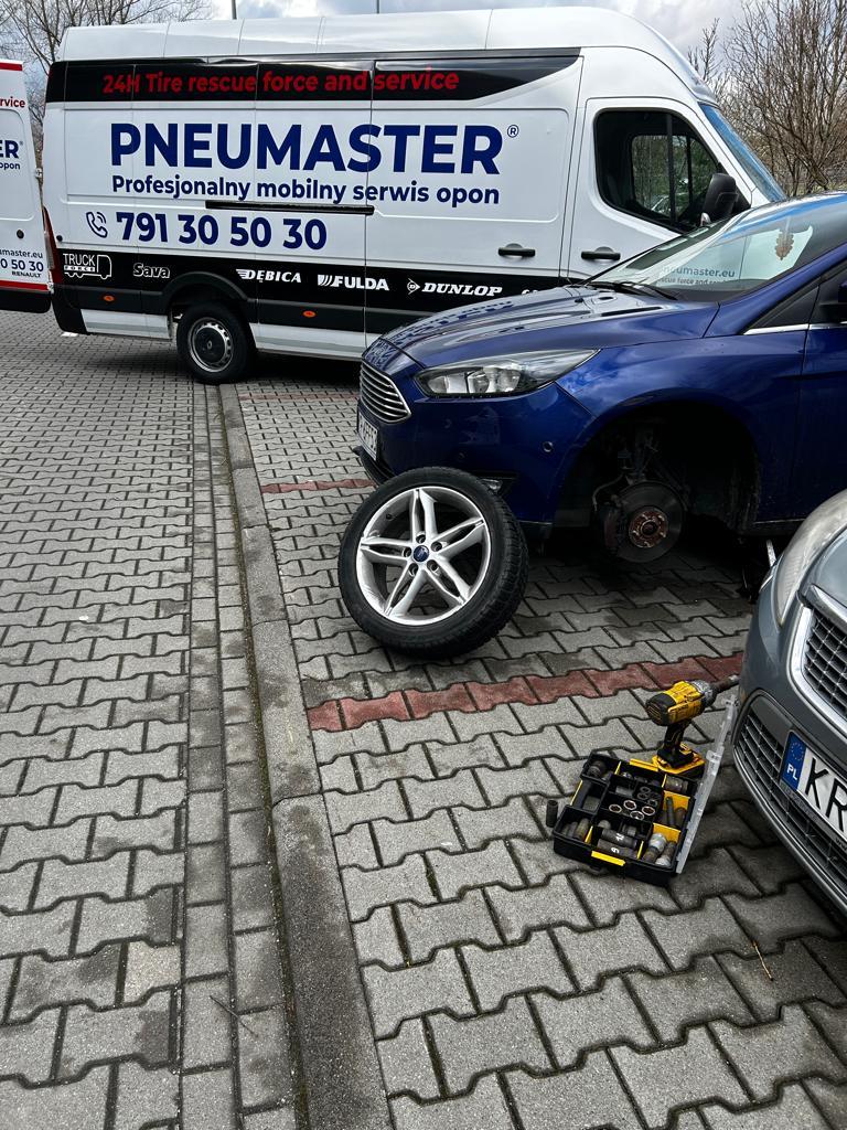 Mobilna Wulkanizacja Serwis Opon TIR 24h OSOBOWE PNEUMASTER, Kraków, małopolskie